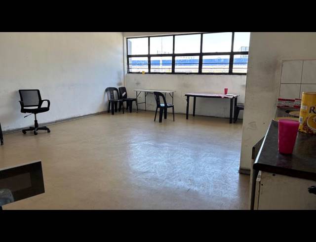 INDUSTRIAL PROPERTY TO RENT IN EPPING